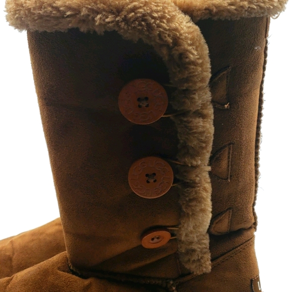 UGG Tan Bailey 3-button mid calf boots - Picture 7 of 10